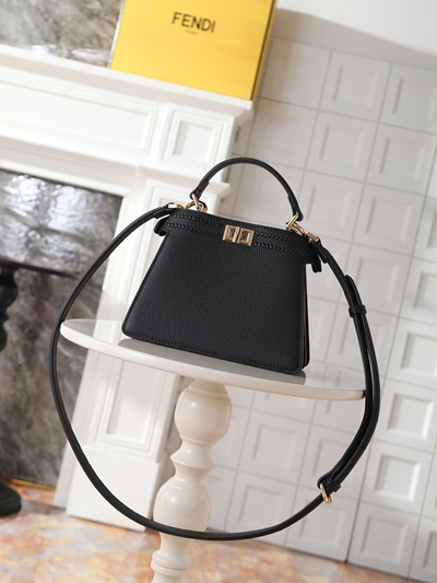 フェンディバッグ内部構造